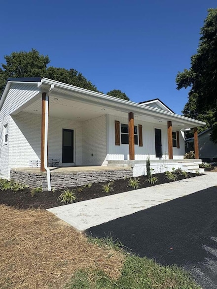 68 Casey Dr, Liberty, KY 42539