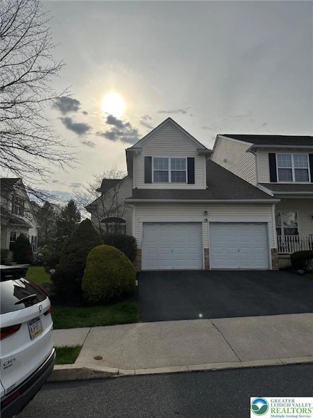 18 Cobblestone Dr, Easton, PA 18045