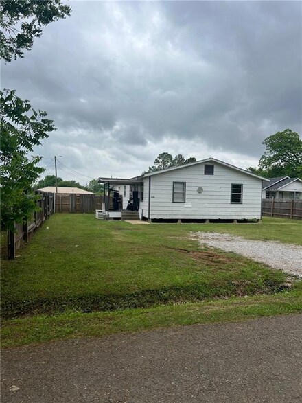 334A-B-328A-B Cappel Ln, Cottonport, LA 71327