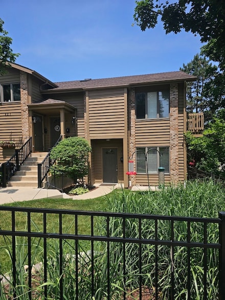 427 S 3rd St Unit 2, Saint Charles, IL 60174