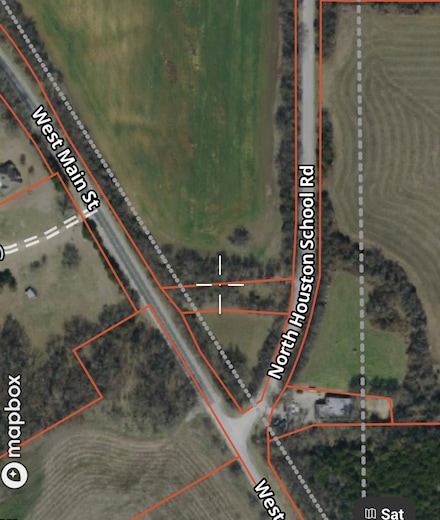 215 N Houston School Rd, Lancaster, TX 75146