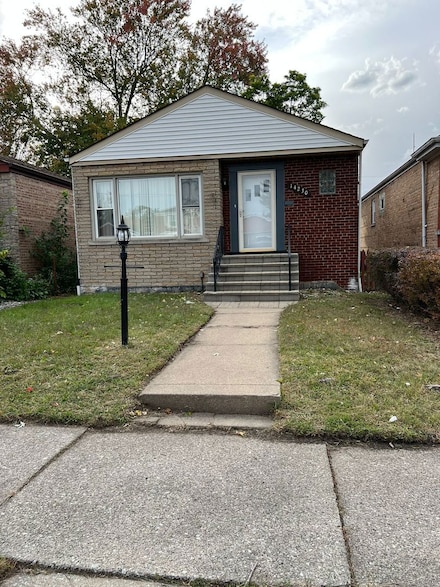 14230 S State St, Riverdale, IL 60827
