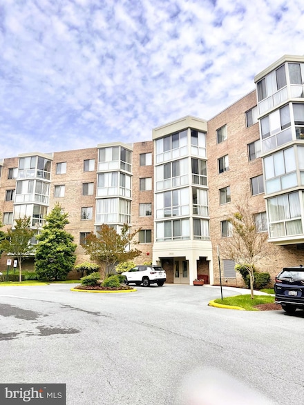 2900 N Leisure World Blvd Unit 515, Silver Spring, MD 20906