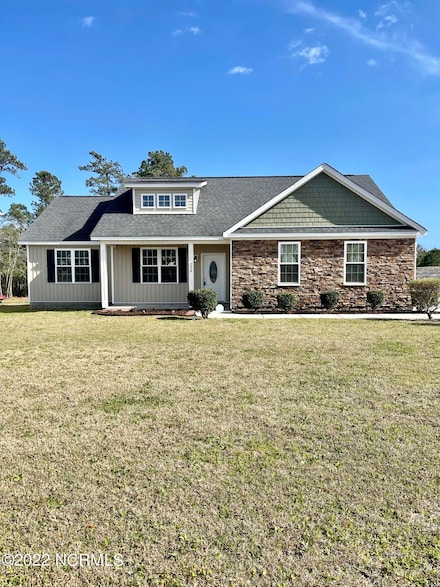 770 Jim Grant Ave, Sneads Ferry, NC 28460