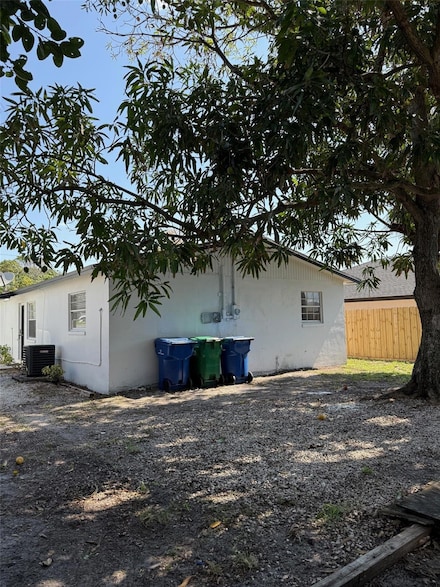 1131 W 26th St, Riviera Beach, FL 33404