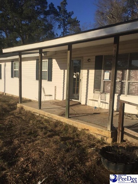 1006 Bens St, Mullins, SC 29574