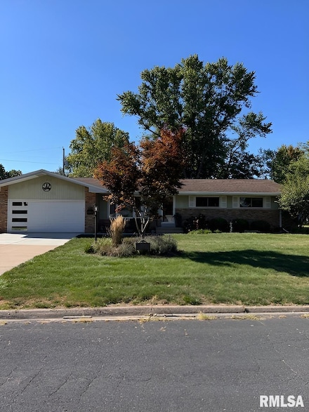 1702 W Lamont Ave, Peoria, IL 61614