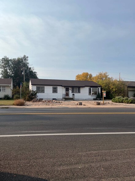 808 Reynolds St, Laramie, WY 82072