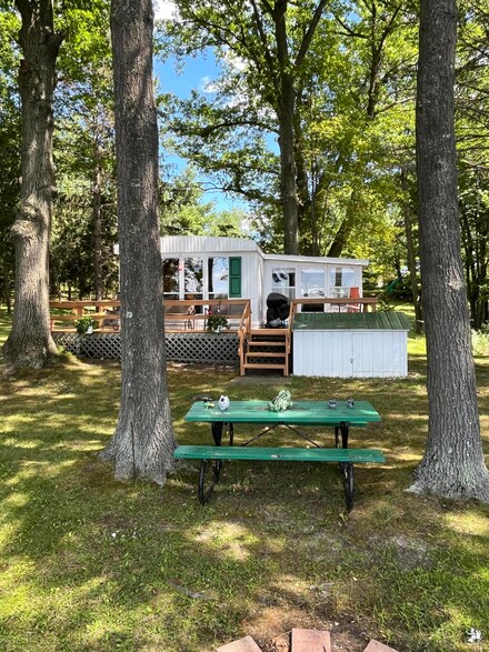 12135 55th Ave, Remus, MI 49340