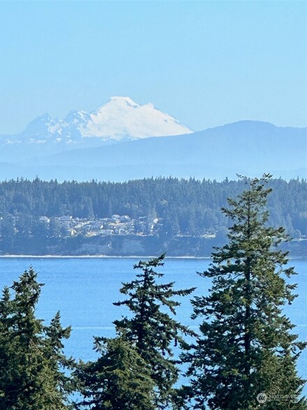 3282 Water View Dr, Langley, WA 98260