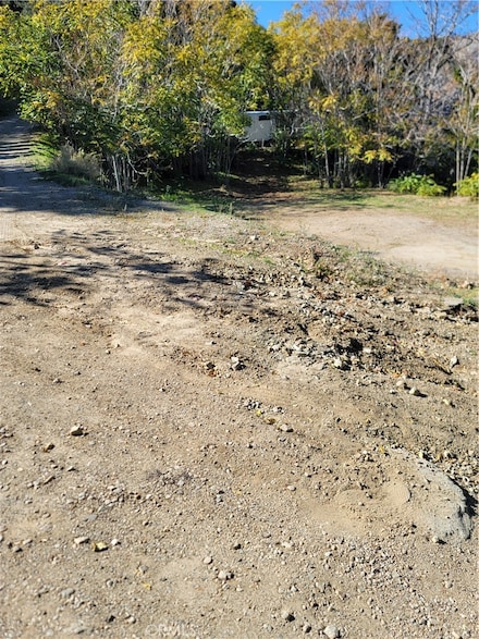 227 E End Dr, Frazier Park, CA 93225