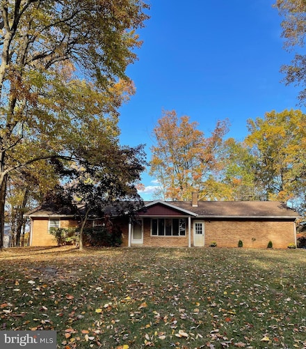 6698 Jackson Dr, Seven Valleys, PA 17360
