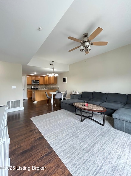 10619 Meeting St Unit 304, Prospect, KY 40059