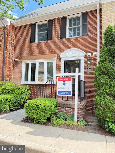 2649 Centennial Ct, Alexandria, VA 22311