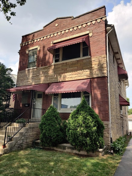 4848 W Eddy St, Chicago, IL 60641