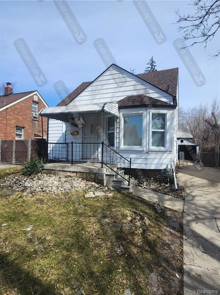 9950 Lauder St, Detroit, MI 48227