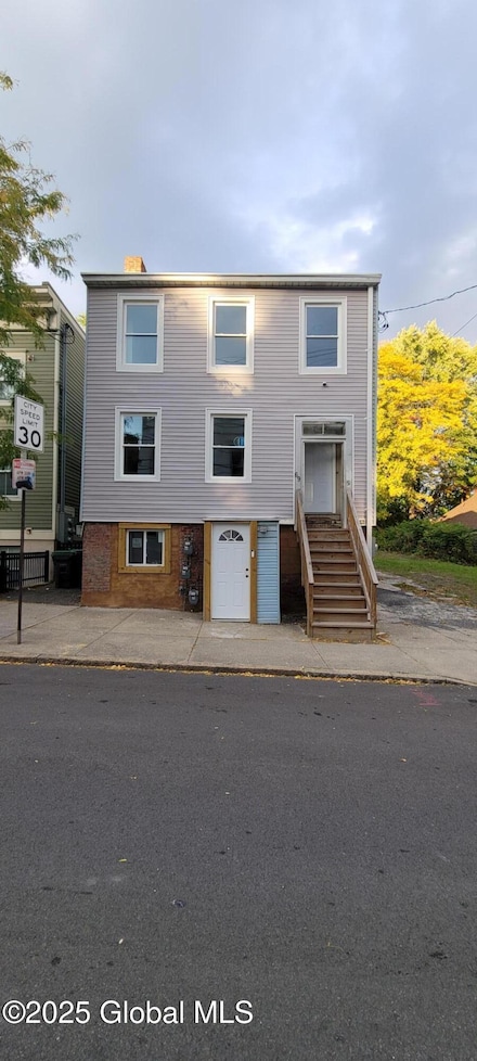 69 2nd St Unit 3, Albany, NY 12210