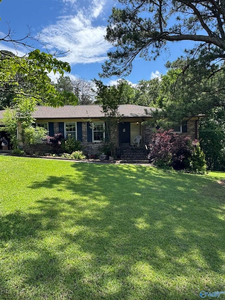 132 Mary Lou Cir, Gadsden, AL 35904