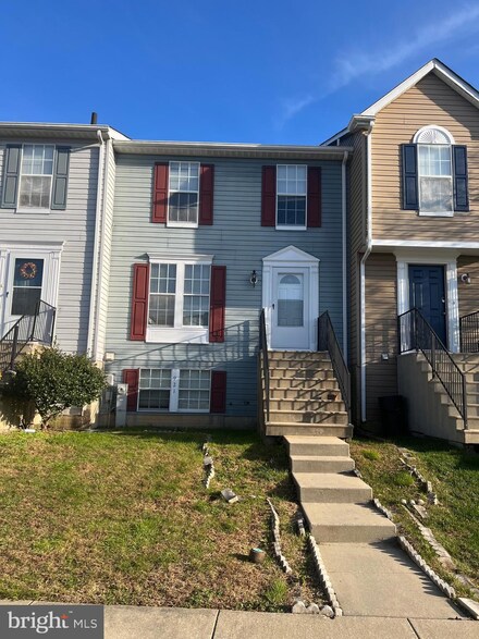 921 Pirates Ct, Edgewood, MD 21040