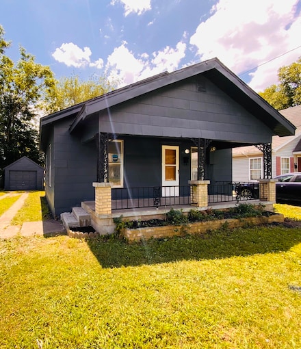 1448 E Florida St, Springfield, MO 65803