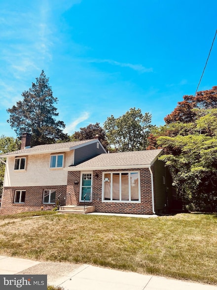 48 W Woodcrest Ave, Maple Shade, NJ 08052