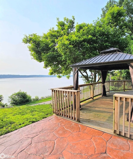 3575 Mississippi River Rd, Keokuk, IA 52632