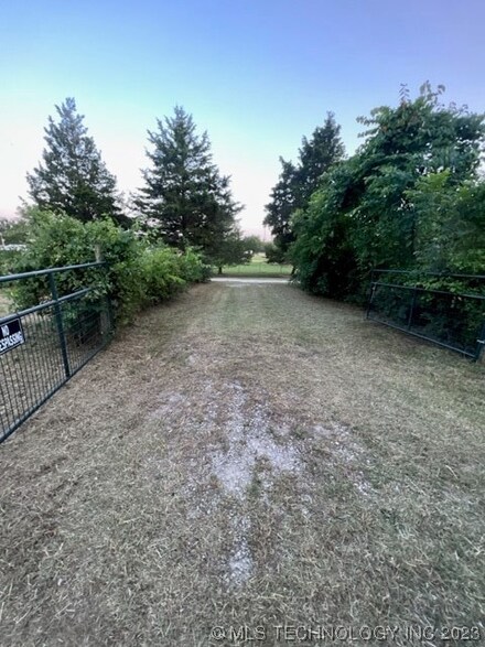 9705 W 65th St S, Sapulpa, OK 74066
