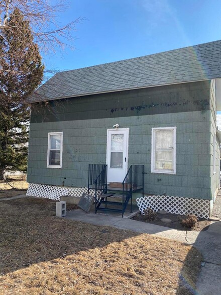 1 S Delaware St, Conrad, MT 59425