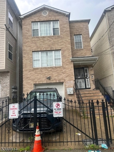 488 S 19th St, Newark, NJ 07103