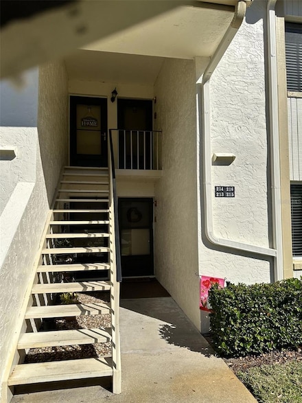 216 Cypress Ct Unit 128, Oldsmar, FL 34677