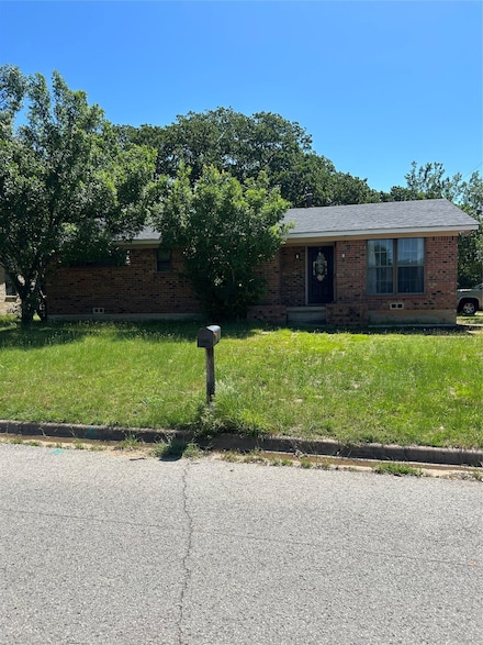 1830 S Center St, Denison, TX 75021