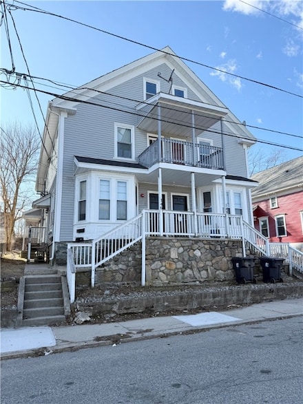 148 3rd Ave, Woonsocket, RI 02895