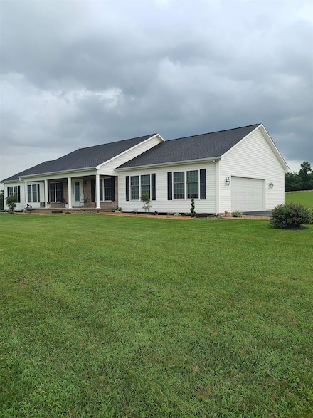 112 Guernsey Ln, Staunton, VA 24401