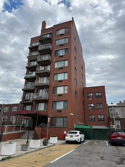 8714 57th Rd Unit PH-A, Elmhurst, NY 11373