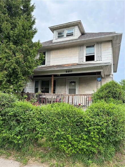 660 Norton St, Rochester, NY 14621