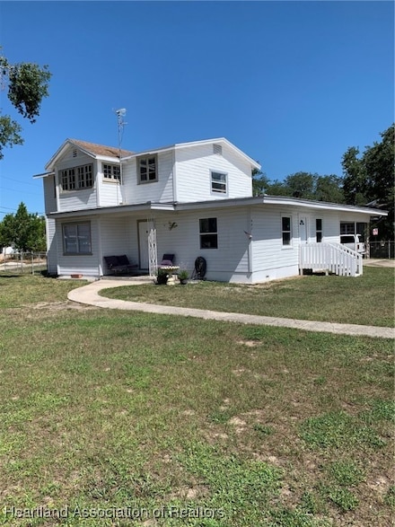 402 S Franklin St, Sebring, FL 33870