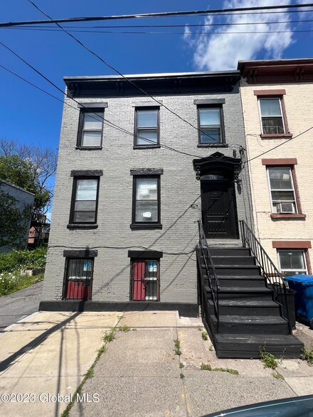 139 Grand St, Albany, NY 12202