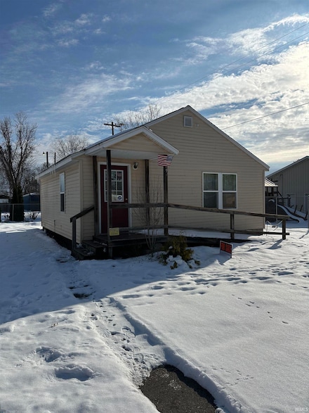 669 NE 5th St, Linton, IN 47441