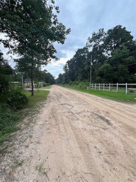 25688 York, New Caney, TX 77357