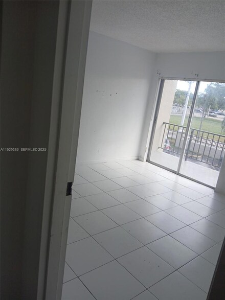 5100 SW 41st St Unit 208, Hollywood, FL 33023