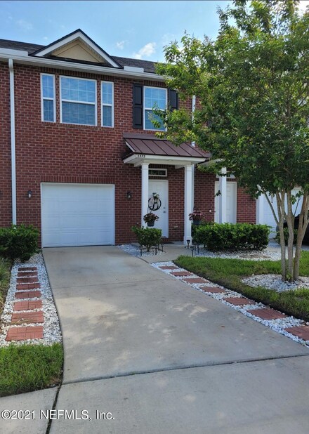 1575 Landau Rd, Jacksonville, FL 32225