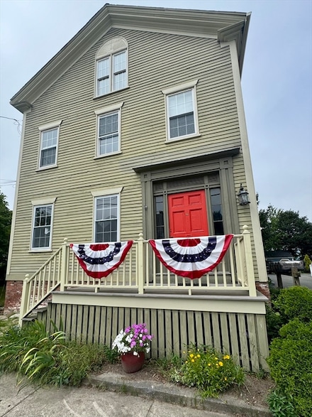 96 Main St Unit 1, Fairhaven, MA 02719