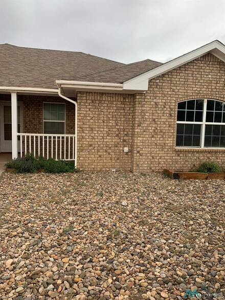 3405 Northglen Dr, Clovis, NM 88101