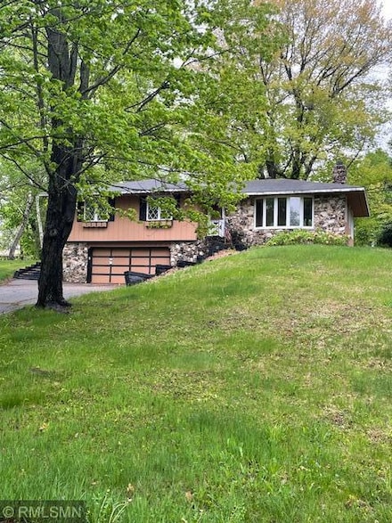 104 Birchview Ln, Hinckley, MN 55037
