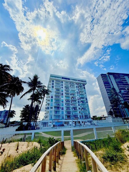 4837 Isla Verde Ave Unit 102, Carolina, PR 00979