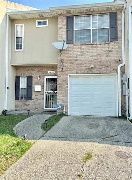 8203 Edinburgh St, New Orleans, LA 70118