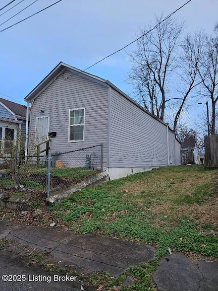 1809 Owen St, Louisville, KY 40203
