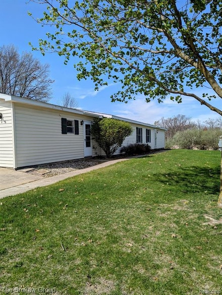 703 Beach Buggy Ln, Linden, MI 48451