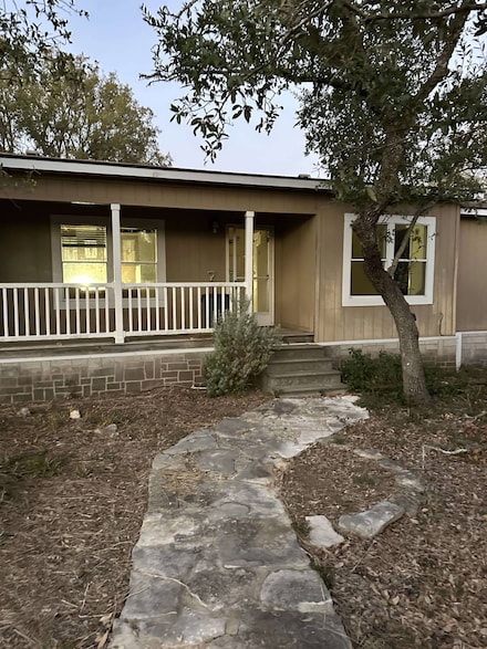 1408 Oakwood Loop, San Marcos, TX 78666