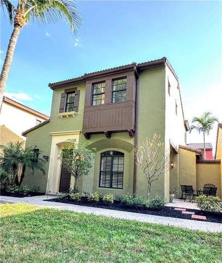 9137 Chula Vista St Unit 12602, Naples, FL 34113
